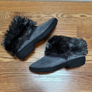 Isotoner boots size 6.5-7 women’s